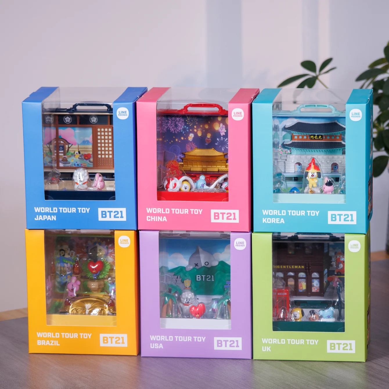 BT21 World Tour Miniature Scenes Suitcase 🌎